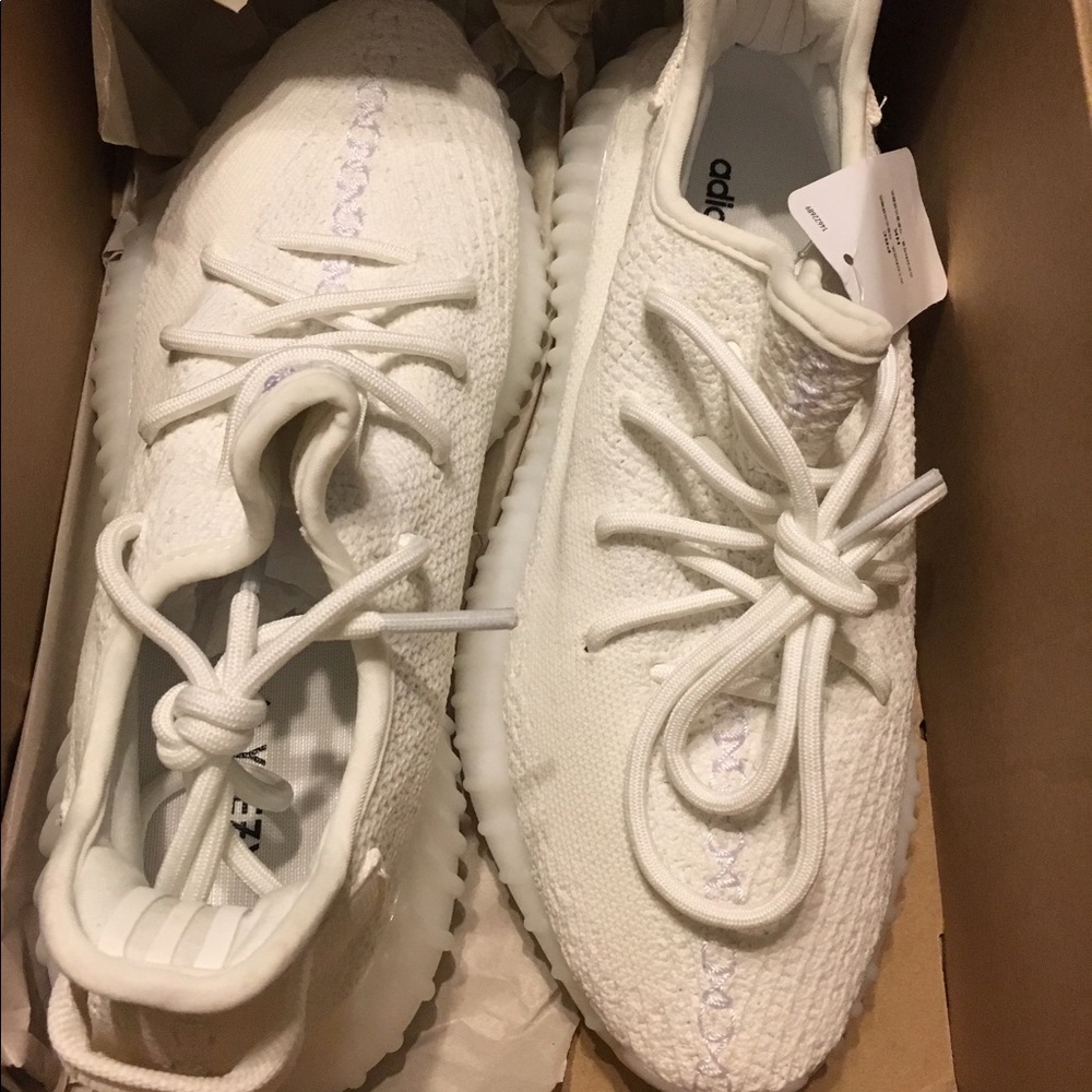 SOLD Yeezy cream size 8