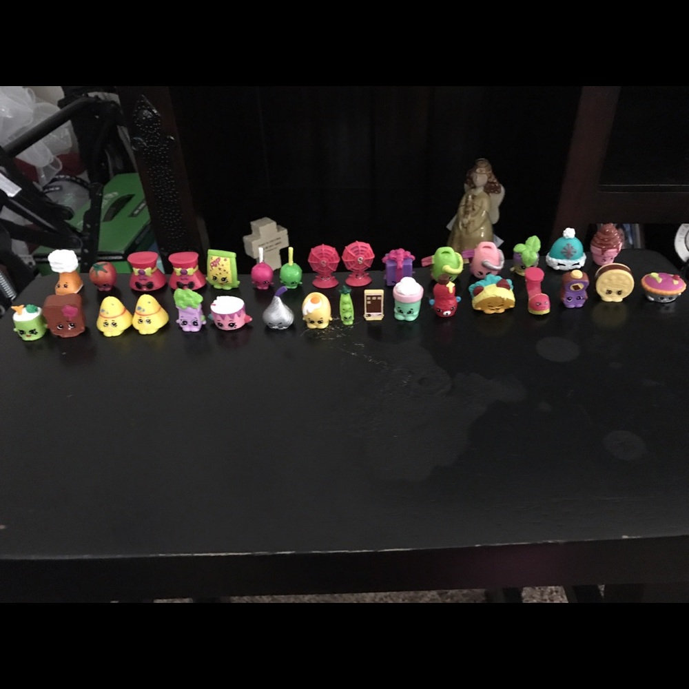 More Shopkins!