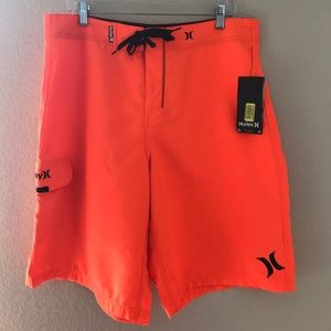 Hurley shorts in orange color size 34