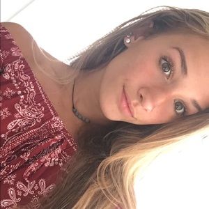 Meet your Posher, Nina