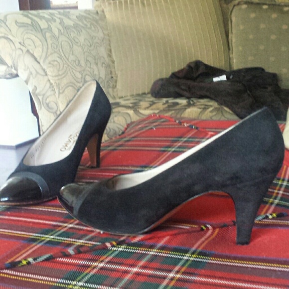 Salvatore Ferragamo heels - Picture 3 of 3