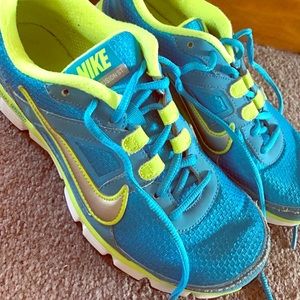 Nike Dual Fusion Shoes --W9.5 Electric Blue/Green