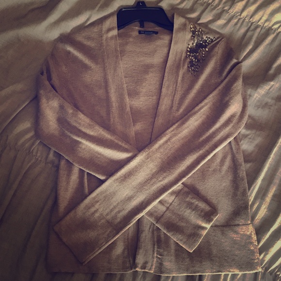 💘SOLD💘 | GAP | Embellished Lightweight Cardigan - Picture 2 of 3