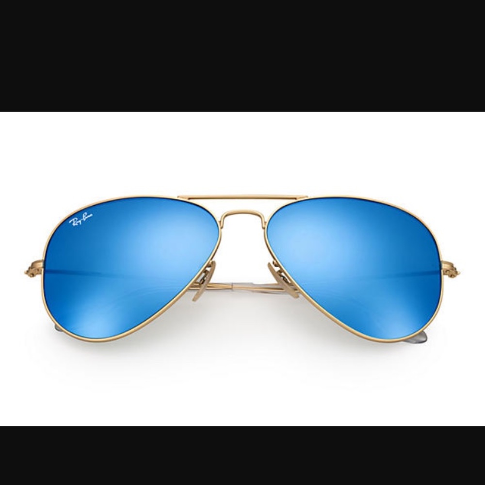 Ray Bans. Aviators