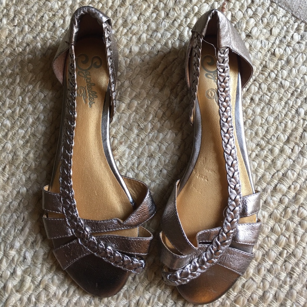 New Seychelles Silver Sandal