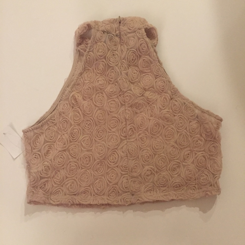 NWT Charlotte Russe crop high neck rosette top-M - Picture 4 of 6