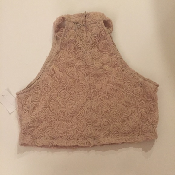 NWT Charlotte Russe crop high neck rosette top-M - Picture 4 of 6