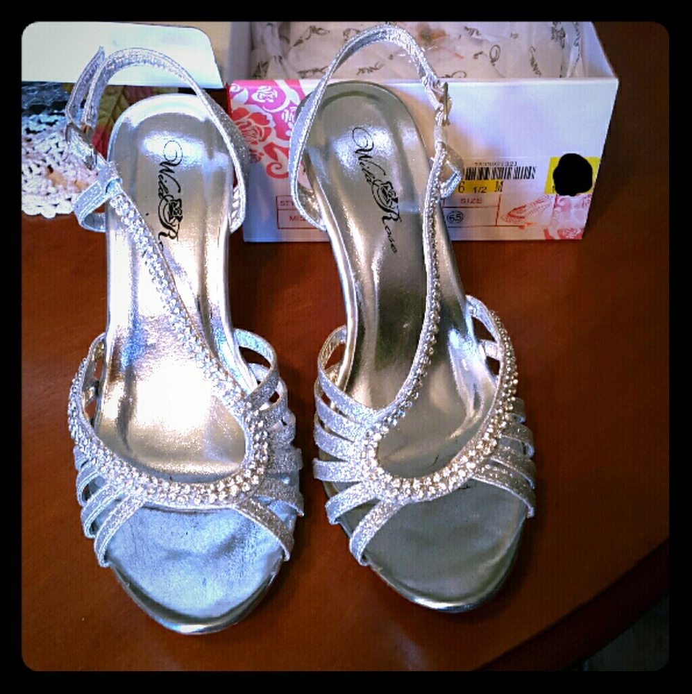 Womens Silver Strappy  Sandal