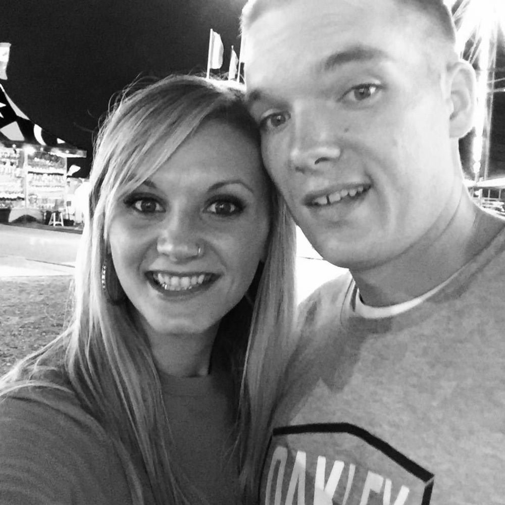 Meet your Posher, Robert and Cassie!