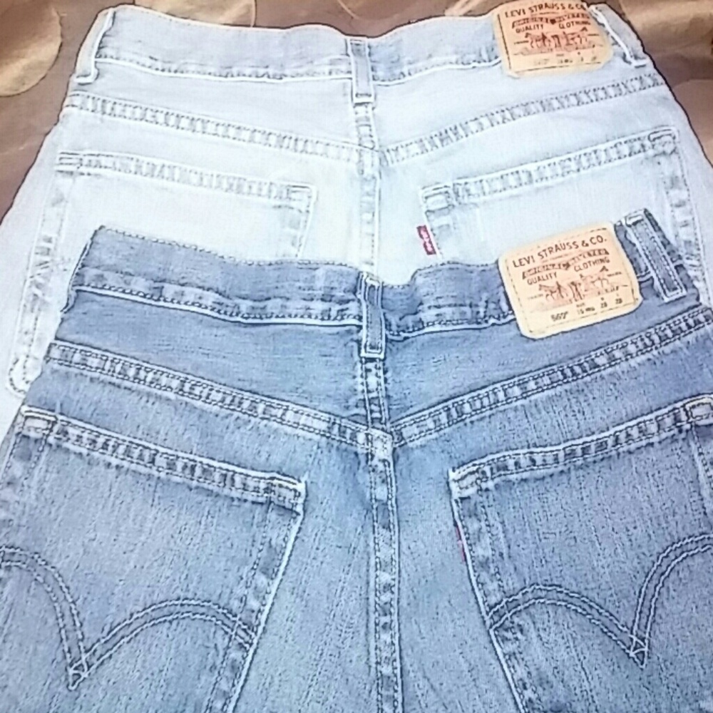 2 pair of Levis 569 loose straight
