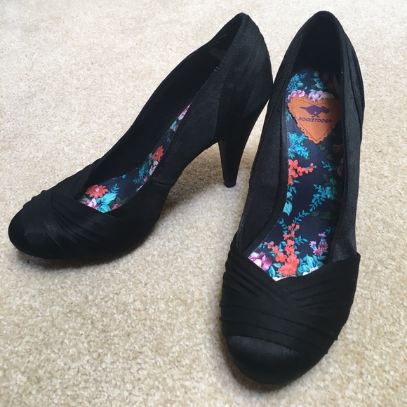 Rocket Dog Shoes - Black Pumps