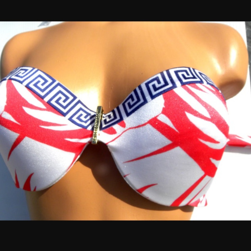🇺🇸VS red white blue bikini top July 4th - Picture 2 of 5