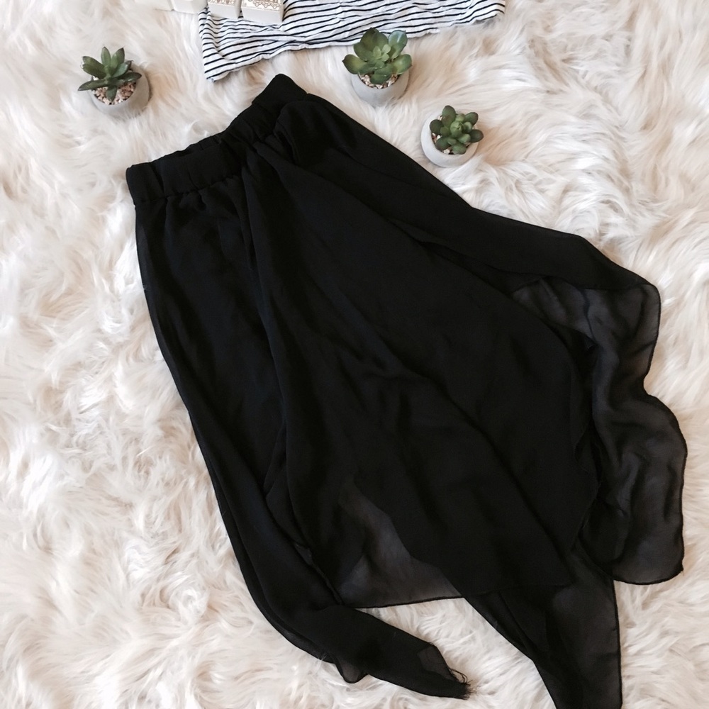 Chiffon light weight black skirt