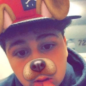 Meet your Posher, Moises