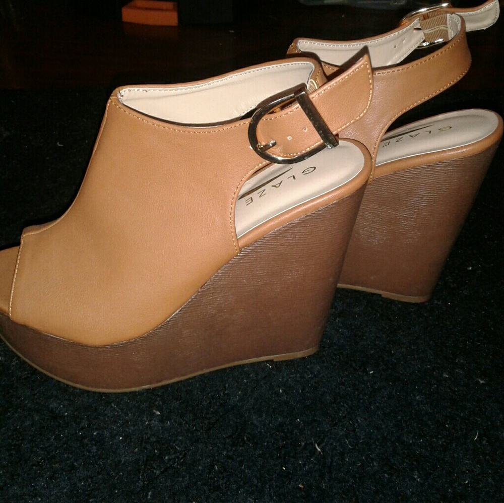 Tan Wedges