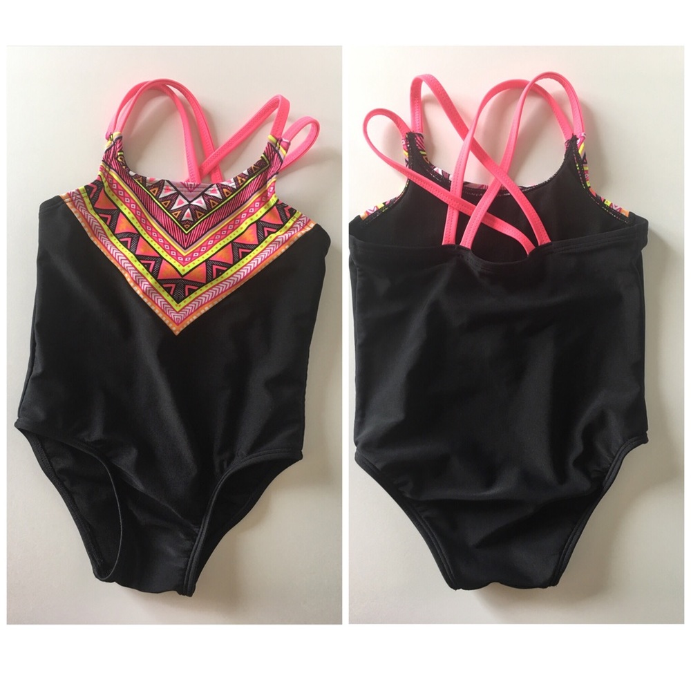 🌟HOST PICK 🌟 Bathing Suit w/Tribal Print