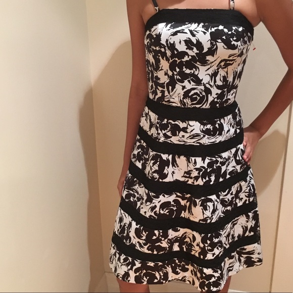 White House Black Market Dresses & Skirts - White House Black Market dress.