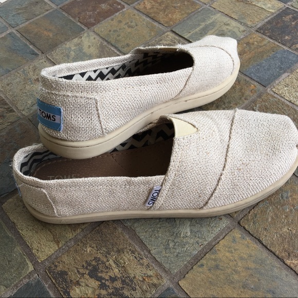 TOMS Shoes - EC Go-With-Everything Toms