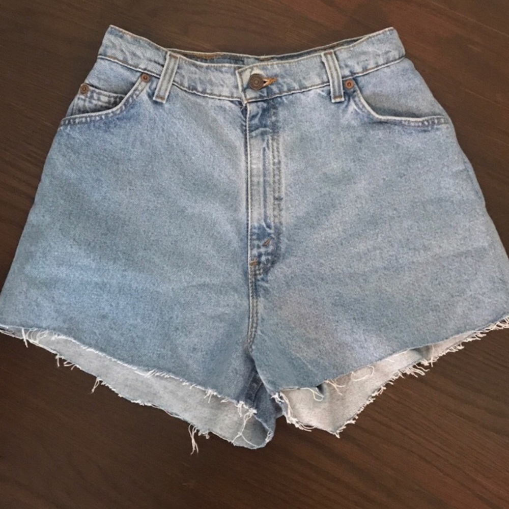 Levi High waist shorts sz. 28-29