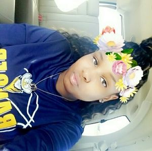 Meet your Posher, Kaila