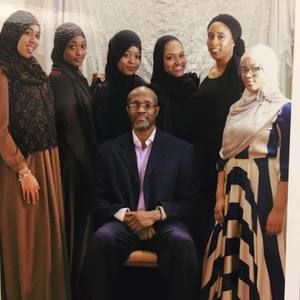 Meet your Posher, Medinah