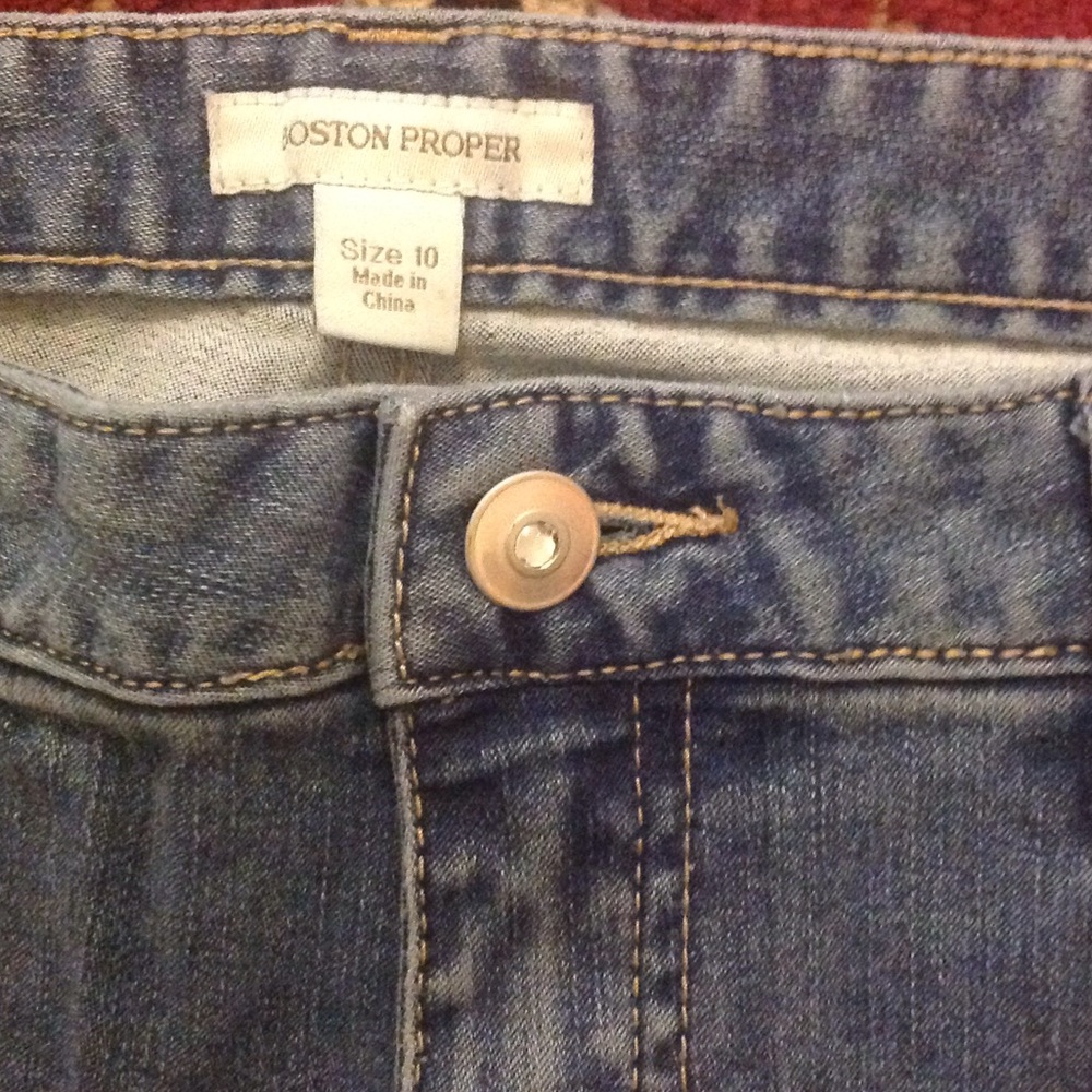 Boston Proper, rhinestone button jeans, size 10.*
