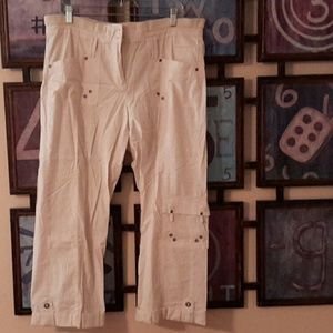 Chicos white capri pants