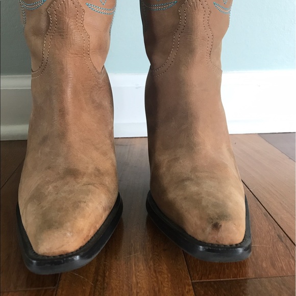 Cowboy boot size 6 - Picture 2 of 8