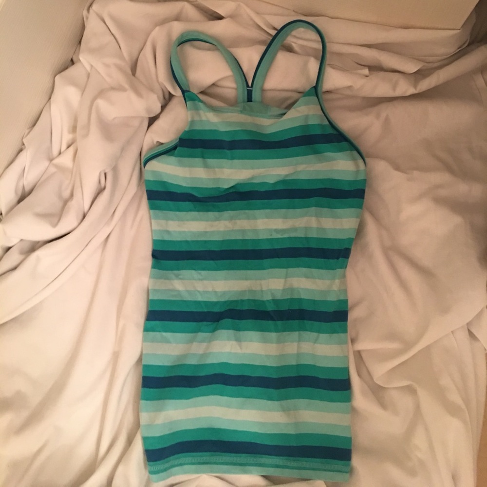 Lulu lemon top