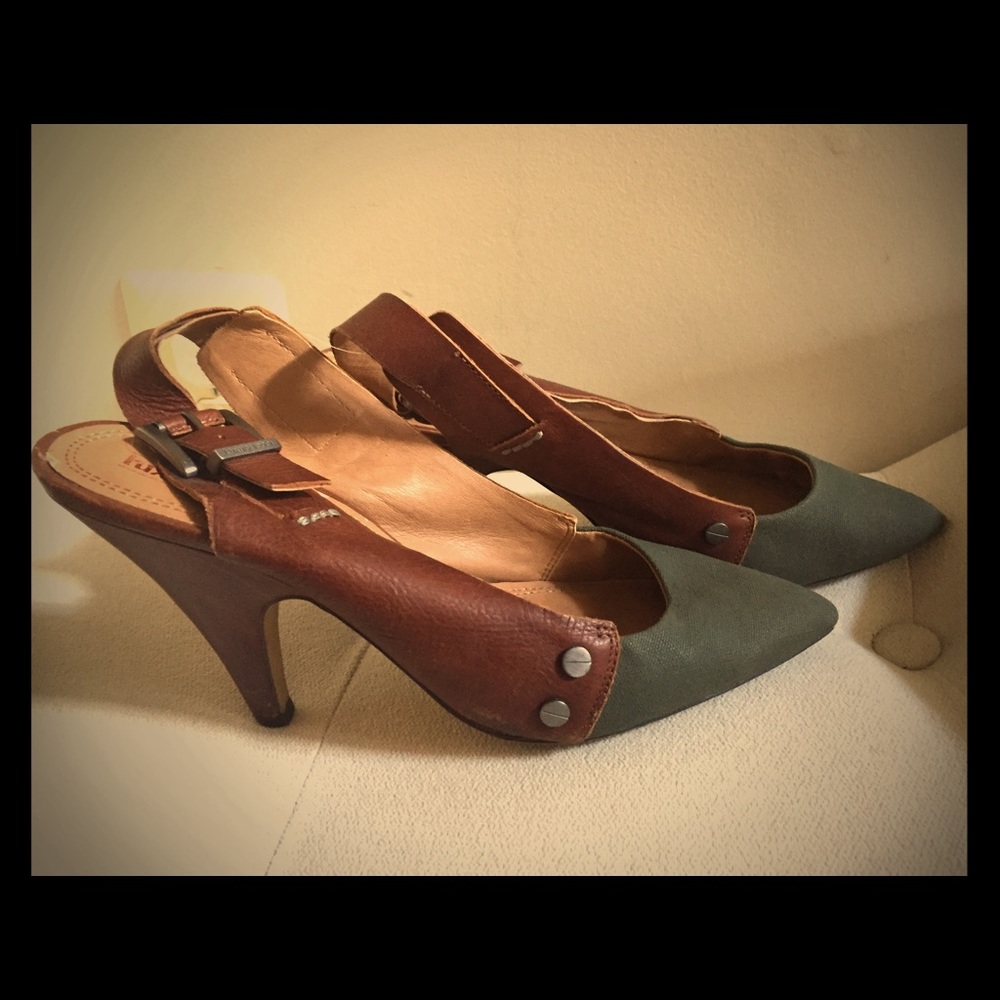 Luxury rebel two tone pumps