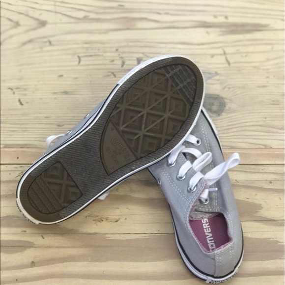 Converse - Picture 2 of 4