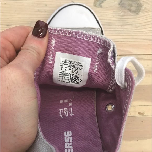 Converse - Picture 4 of 4