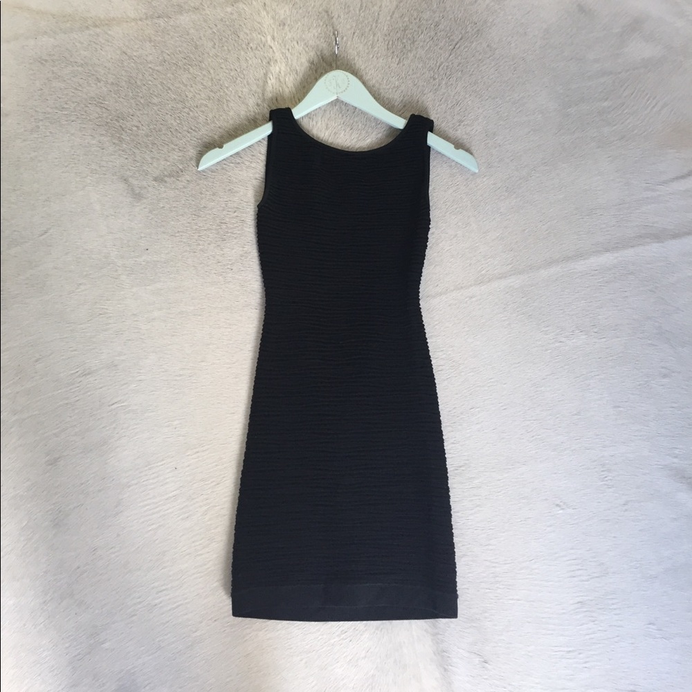 BCBG Generation Black body con dress