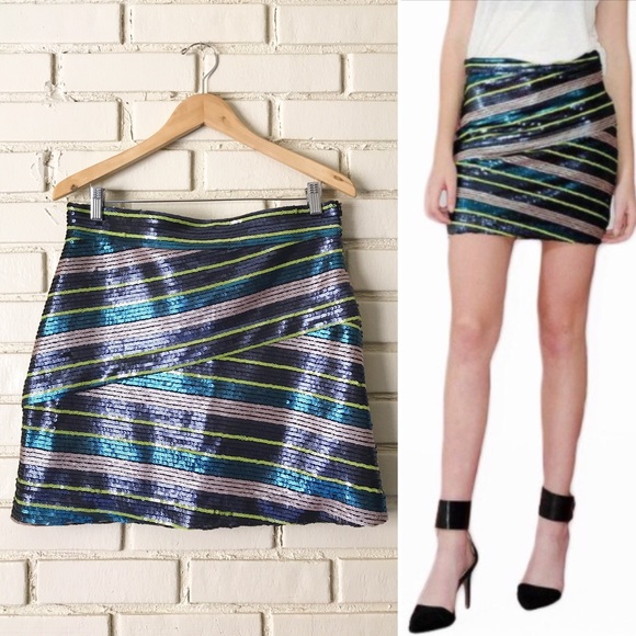 Jessica Faulkner Dresses & Skirts - NWT Jessica Faulkner Sequin Mini Skirt Medium