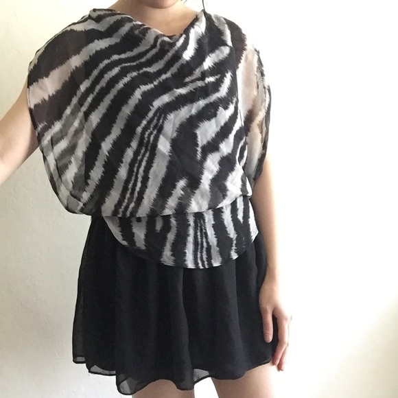 Summer chiffon "zebra" mini dress - Picture 3 of 5