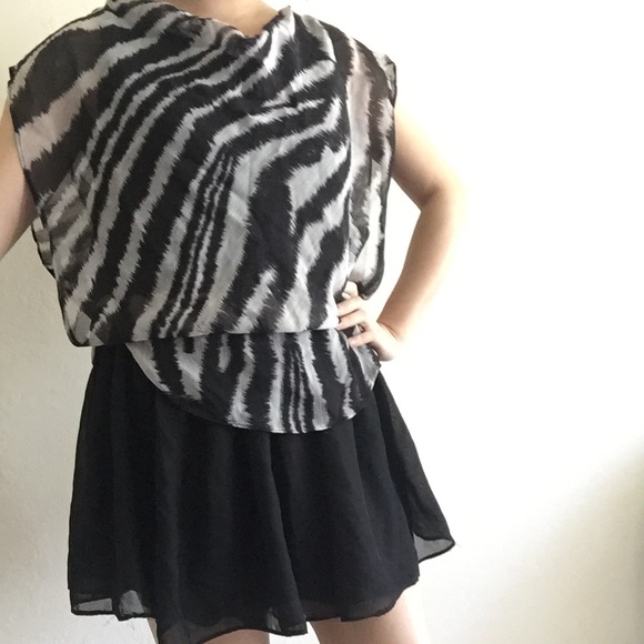 Summer chiffon "zebra" mini dress - Picture 4 of 5
