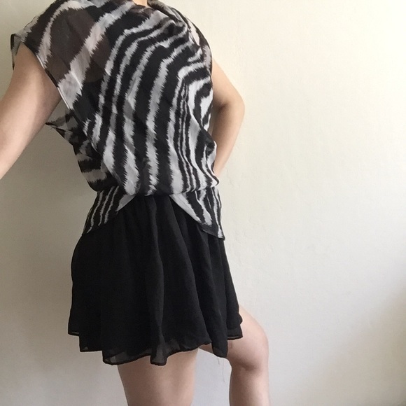 Summer chiffon "zebra" mini dress - Picture 5 of 5