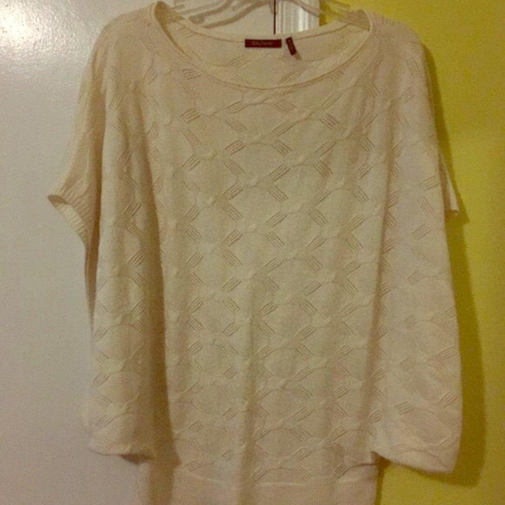 Daisy Fuentes Poncho