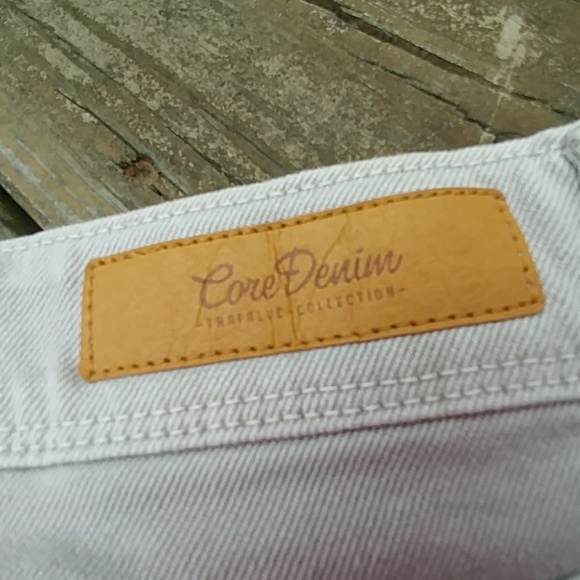 💙Zara Denim Shorts - Picture 3 of 4