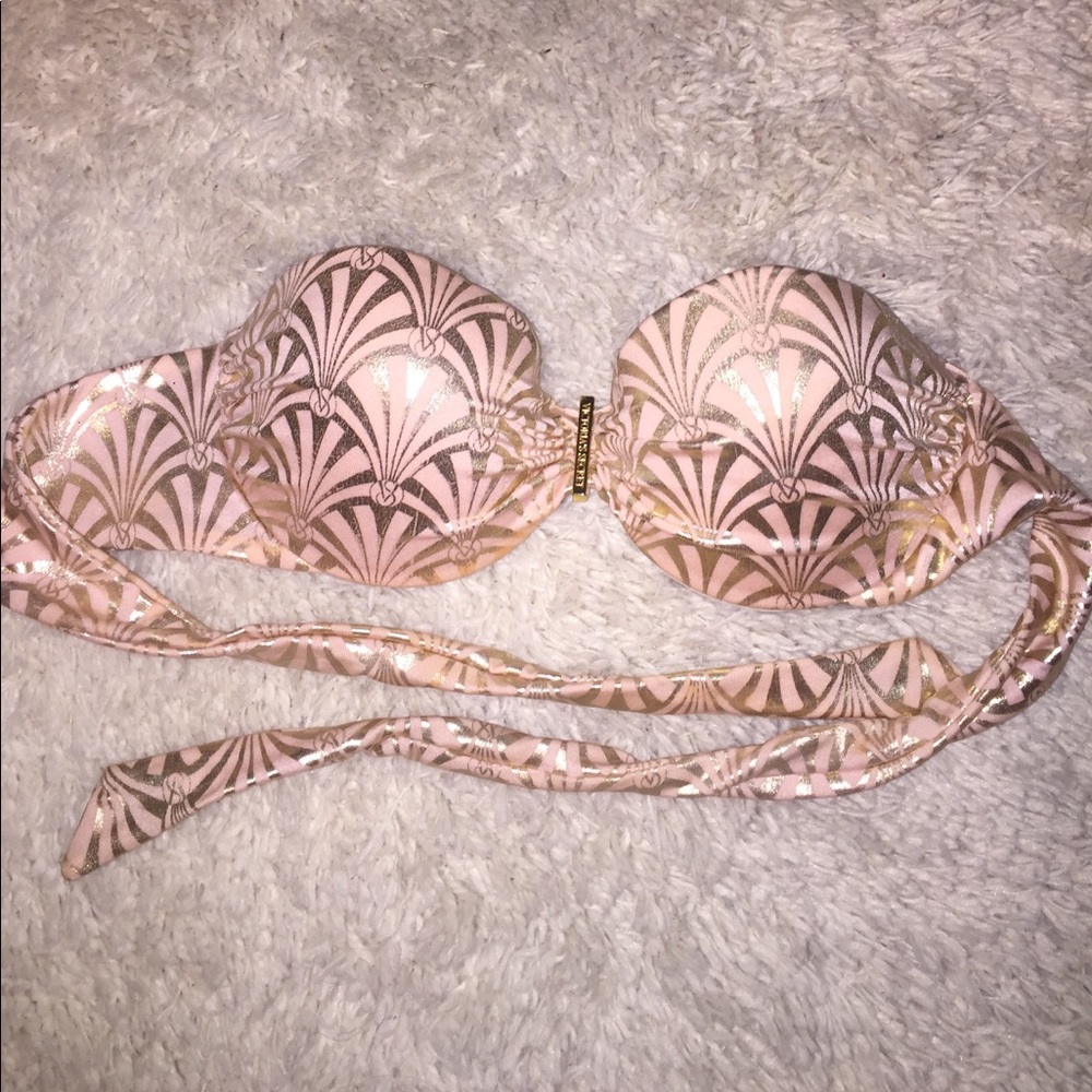 Like new Victorias Secret Bathing suit top!