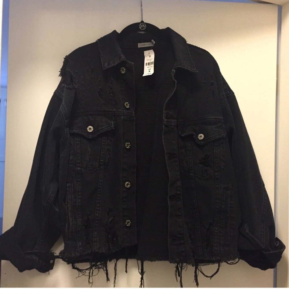 ISO this of jacket in this color any size