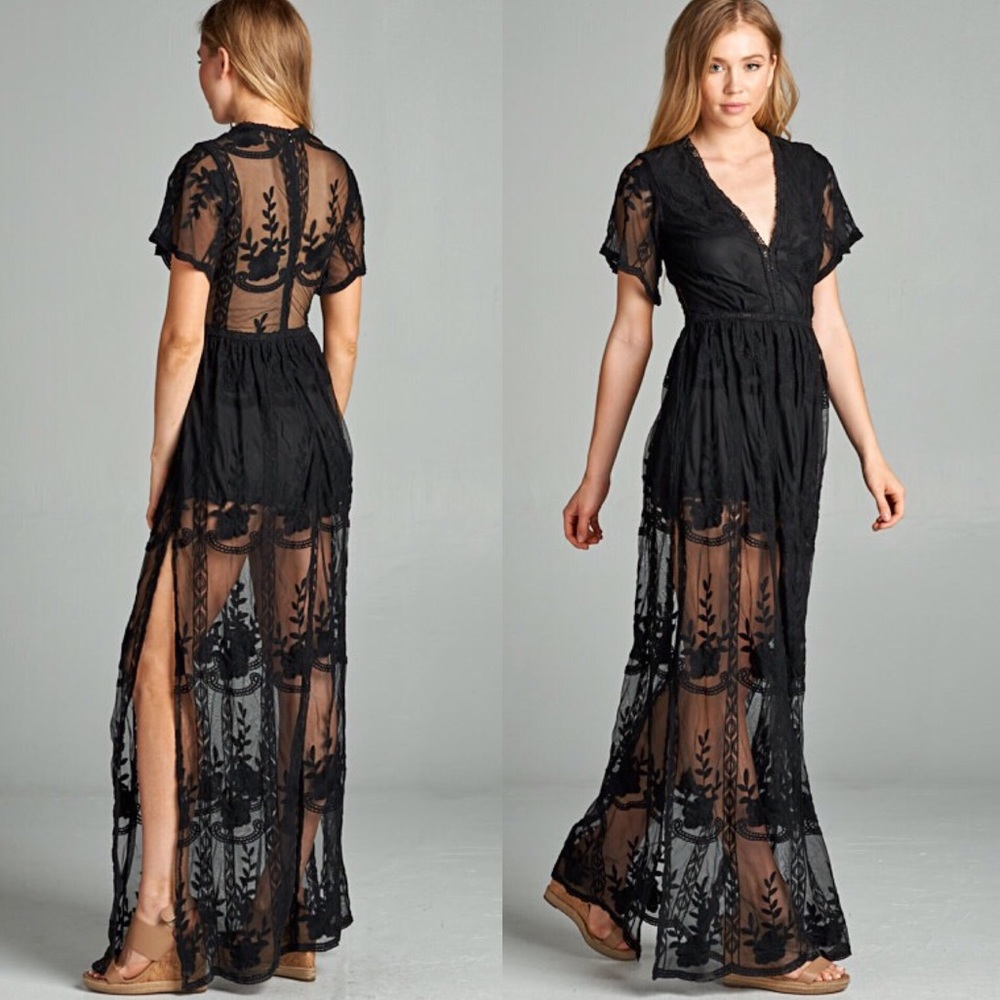 🆕 Plunging deep V neckline lace maxi romper dress - Picture 3 of 4