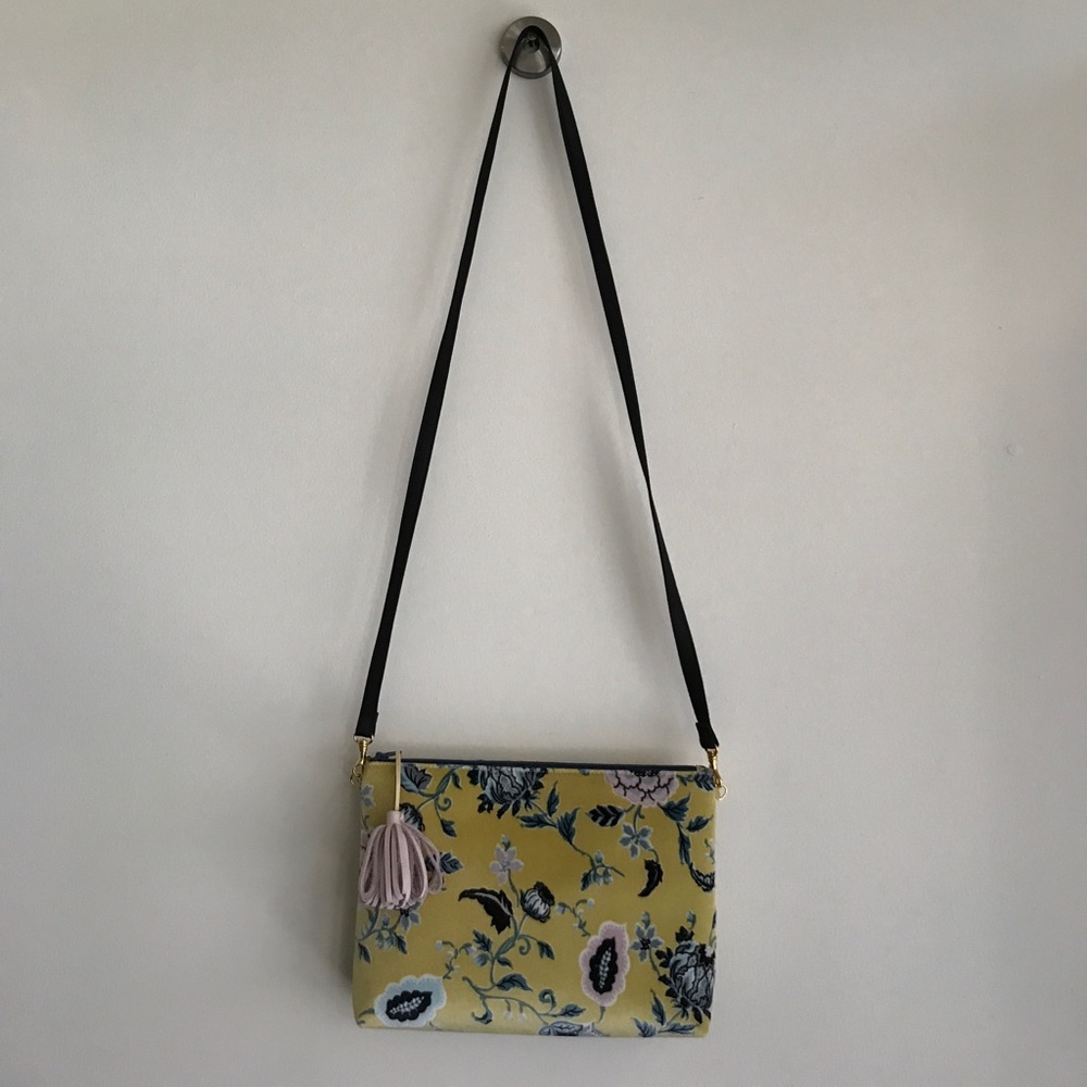 Shoulder bag