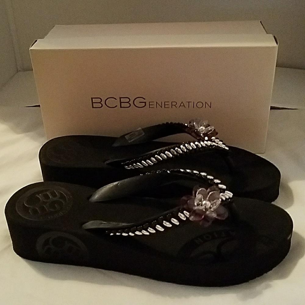 *SOLD* BCBGeneration "Fanta" Flower Flip Flops