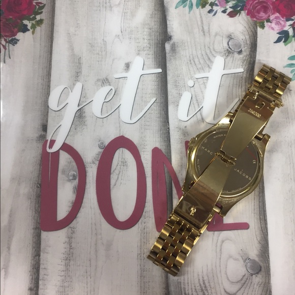 Marc by Marc Jacobs Gold Link Watch - Picture 5 of 6