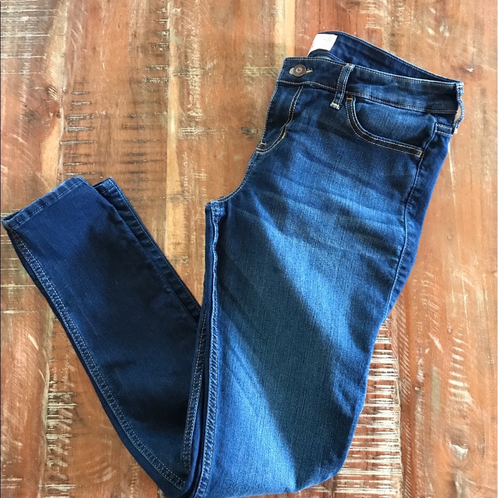 Hollister jeans