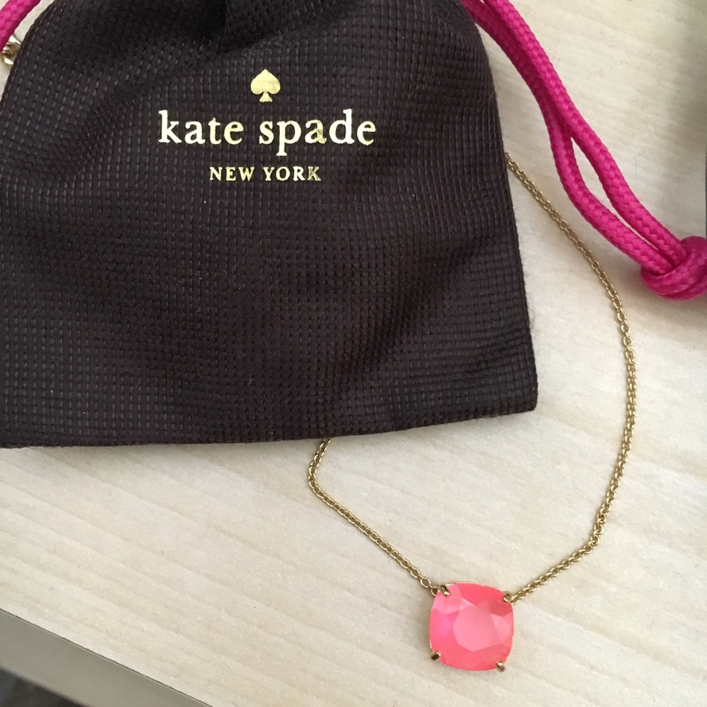 💕NWT Kate Spade Mini Stone Hot Pink Necklace