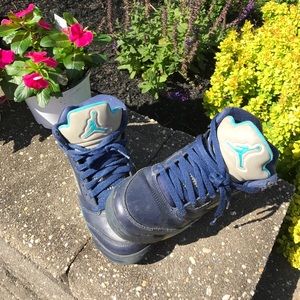 Jordon Retro Hornet 5s