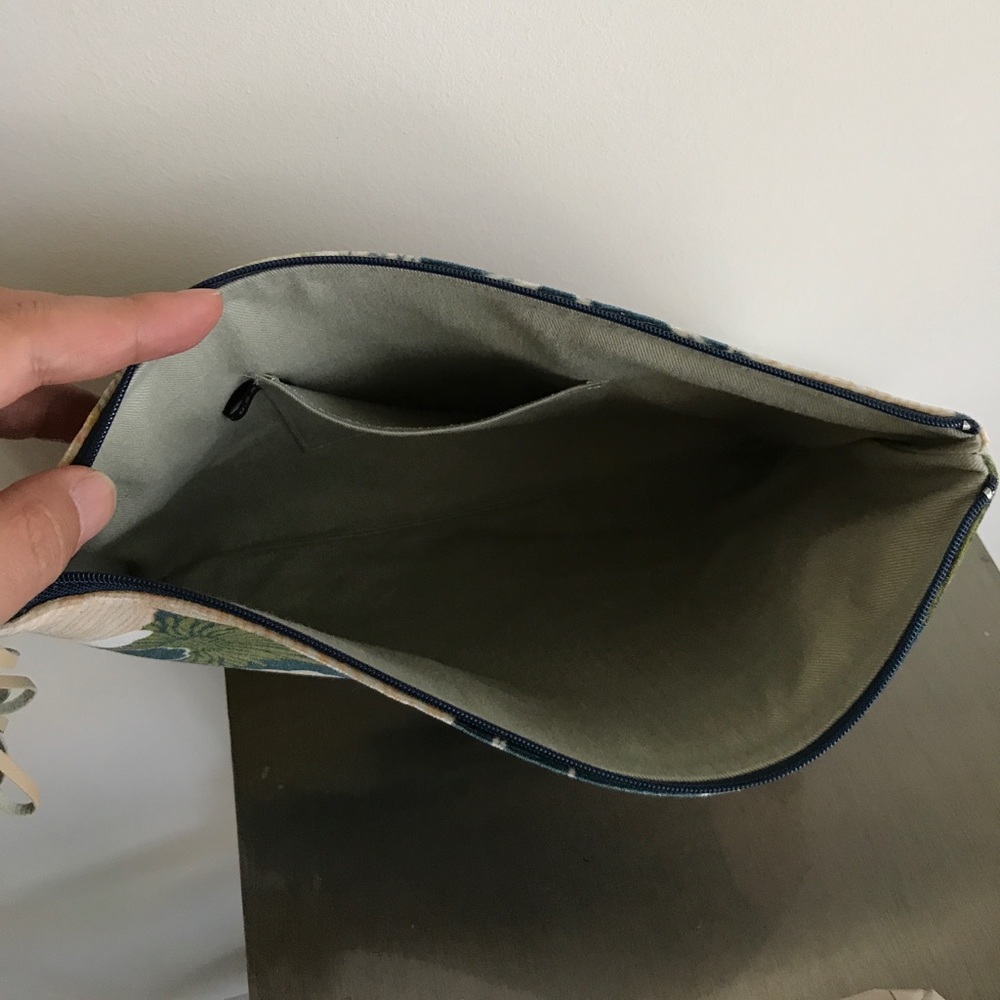 Medium Size. Clutch - image 3