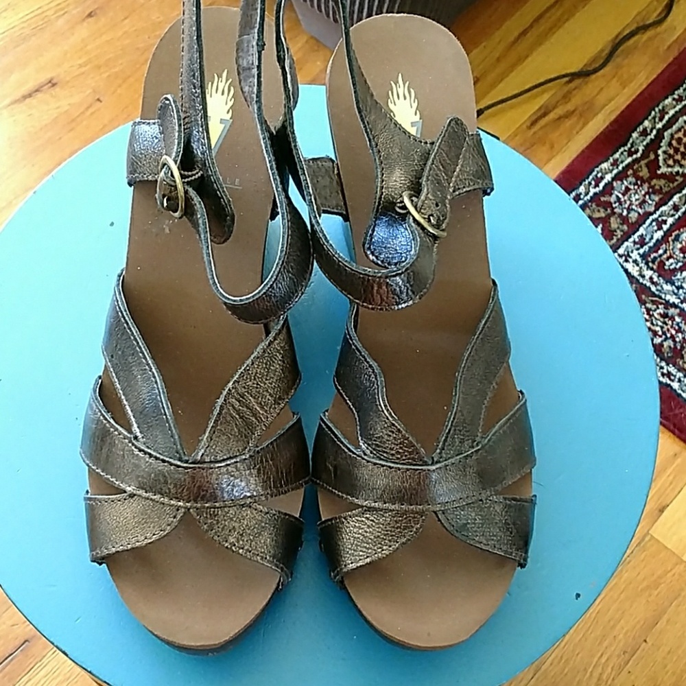 Sandals metallic bronze Volatile leather